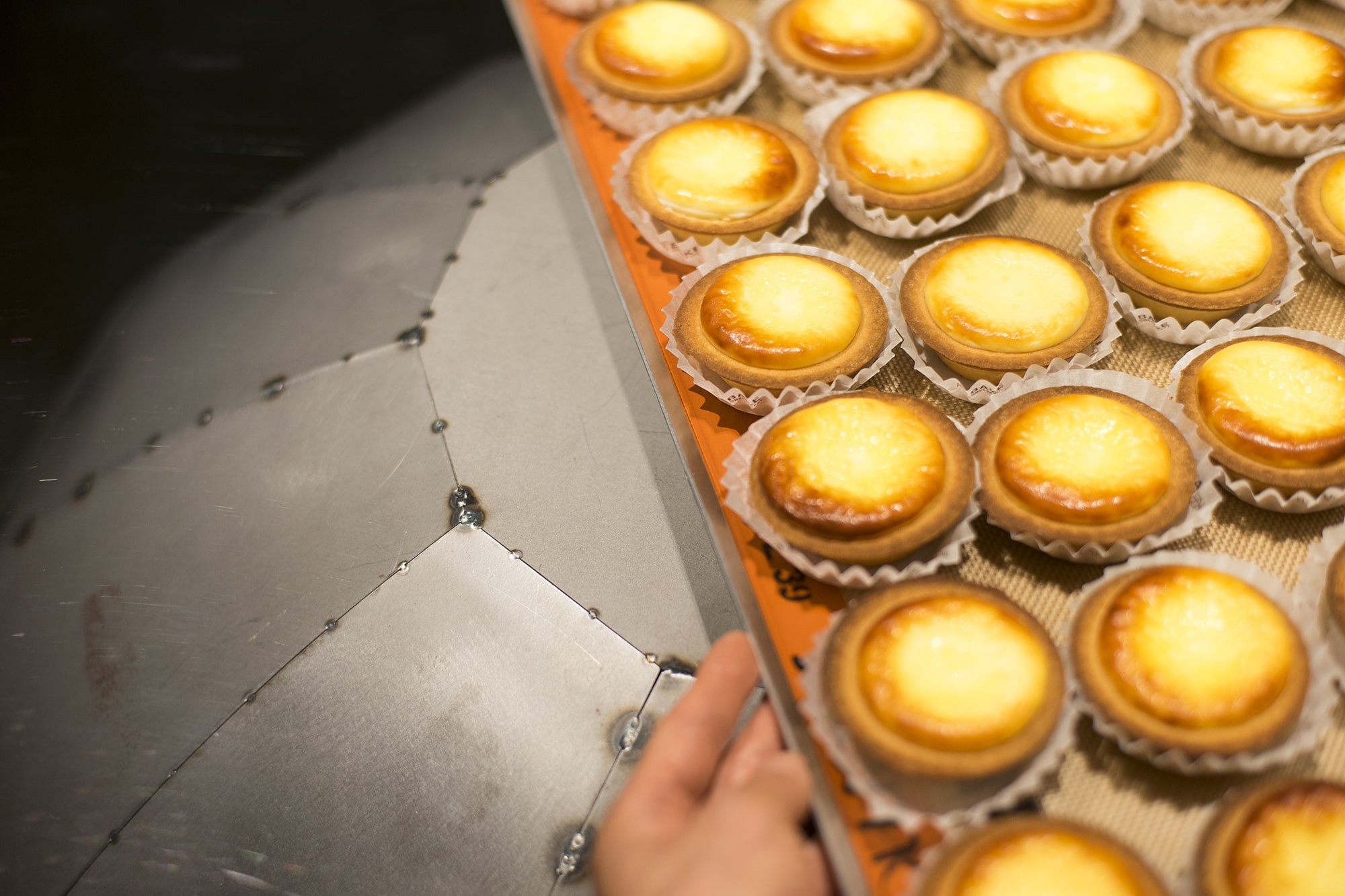 BAKE CHEESE TART Sogo Kobe store｜phot4