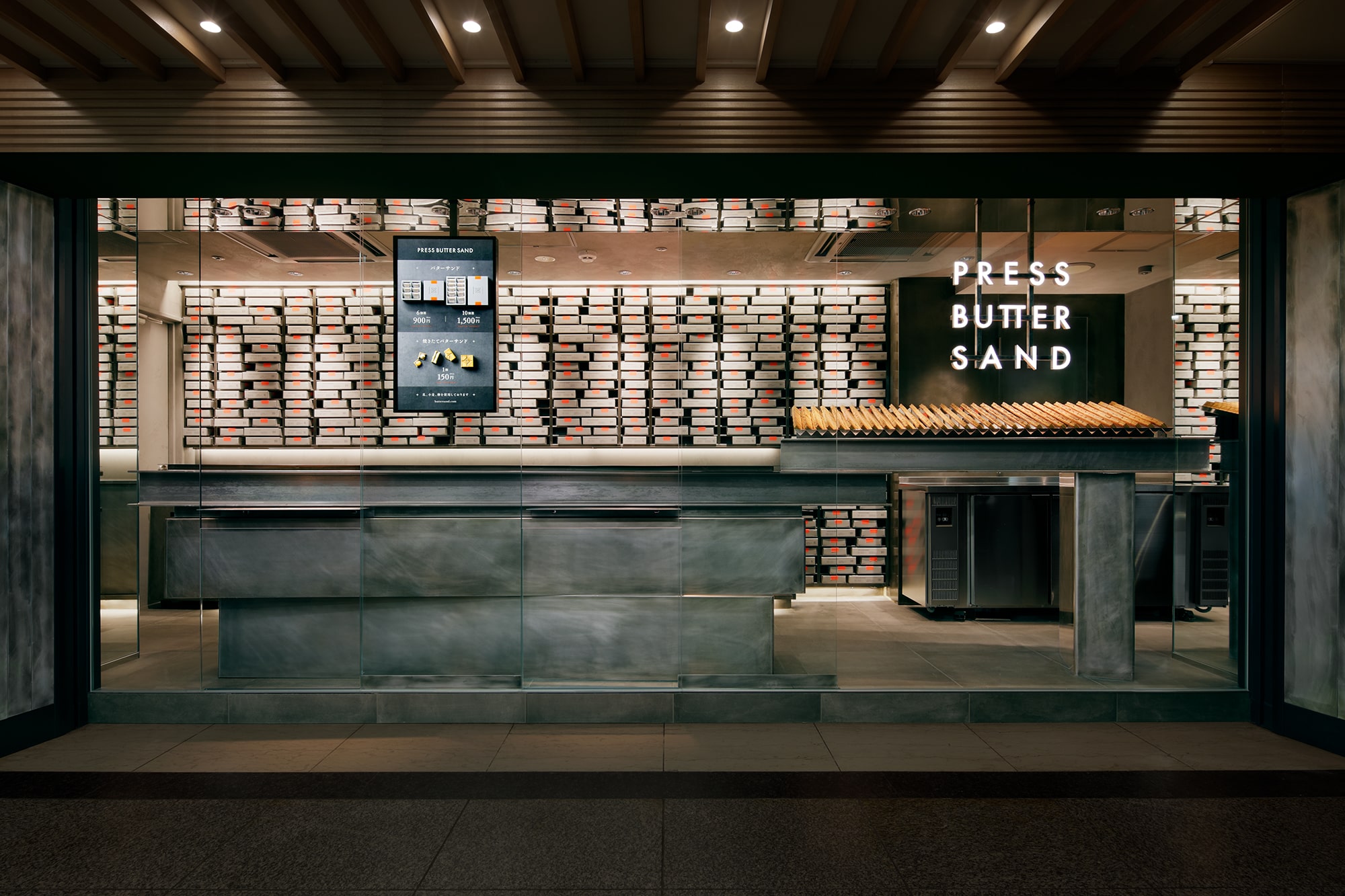 PRESS BUTTER SAND　Tokyo Station Store｜phot7